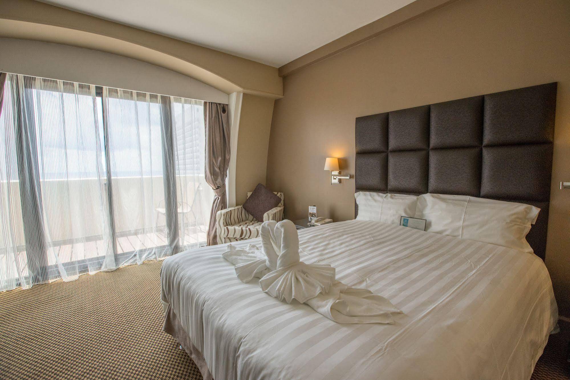 Royal Orchid Hotel Guam Tamuning Esterno foto